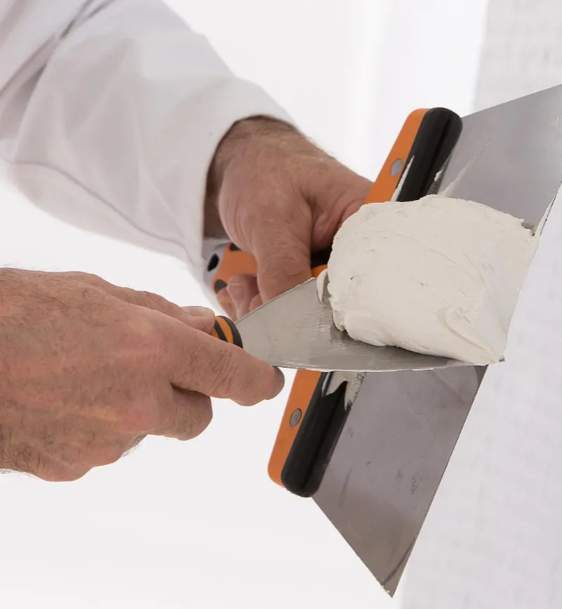Wall Putty / Skim Coat Application